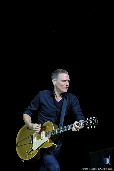 Bryan Adams live